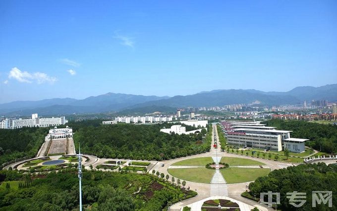 江西中医药大学-全景