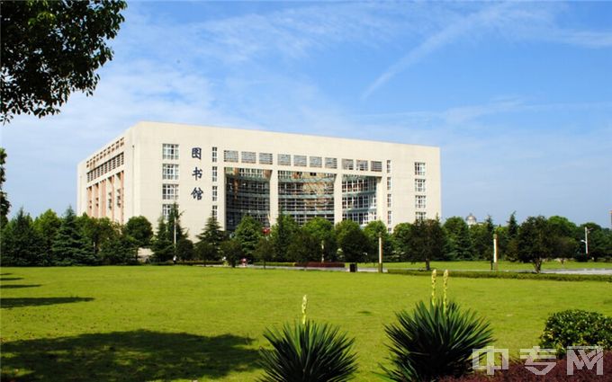 黄冈师范学院-图书馆