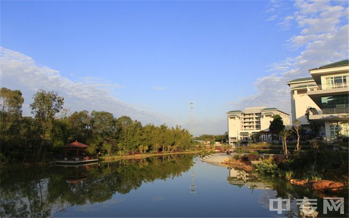 广州华夏职业学院-校园风光